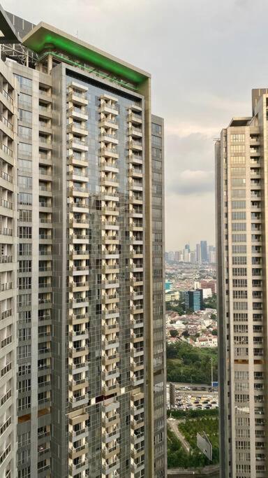 2 Bed Room Apartment In West 雅加达 外观 照片